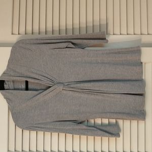 Curve Hugging Top‎